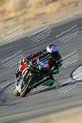 media/Oct-06-2024-Race Pace (Sun) [[d7d39ec7ad]]/1-Turn 10 (730am)/